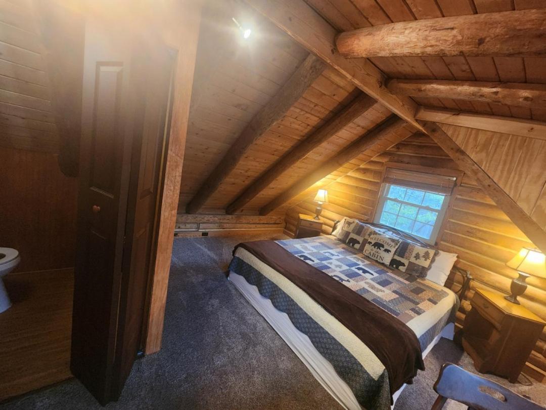 Very Private, Real Log Cabin With Hot Tub! 세비어빌 외부 사진