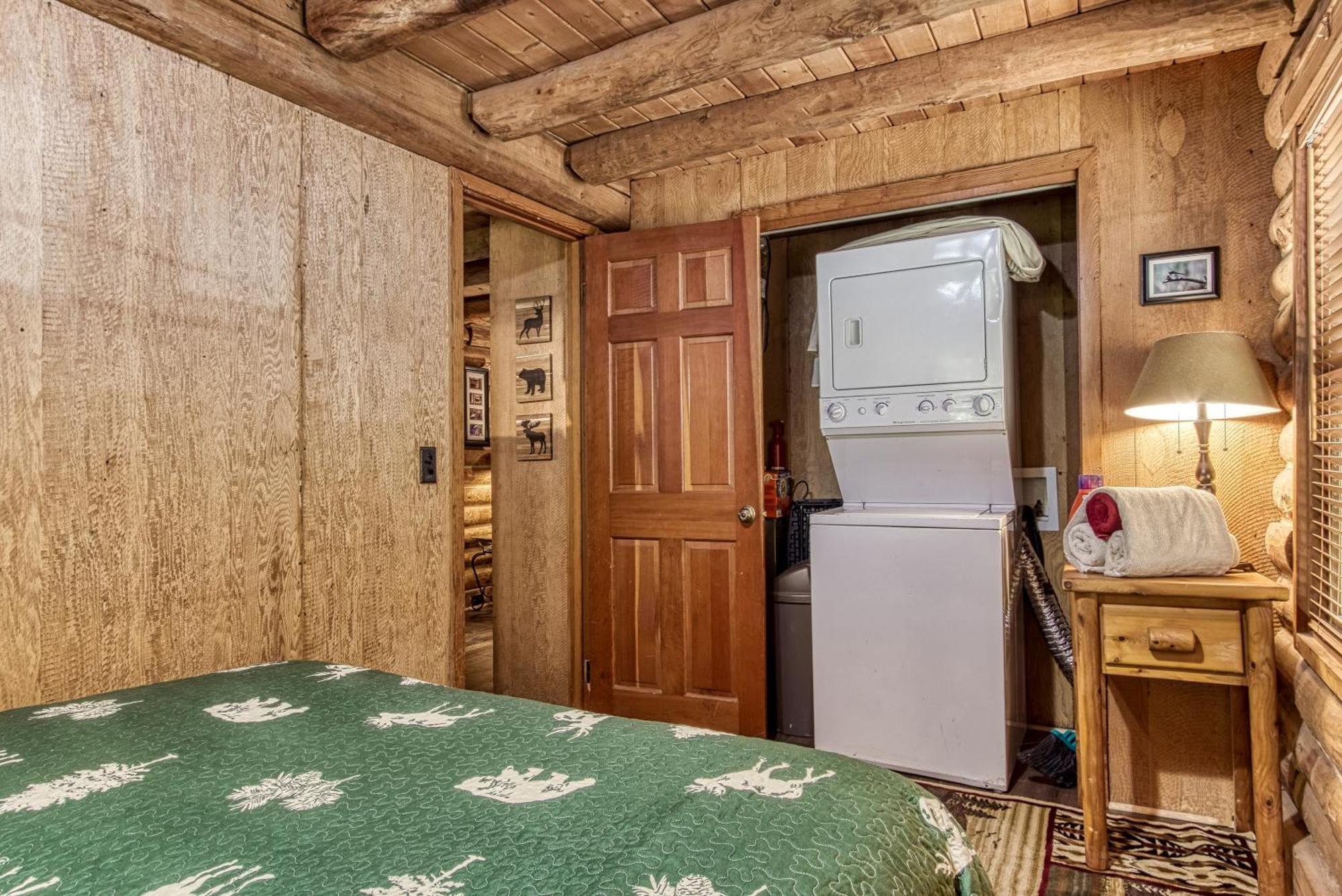 Very Private, Real Log Cabin With Hot Tub! 세비어빌 외부 사진