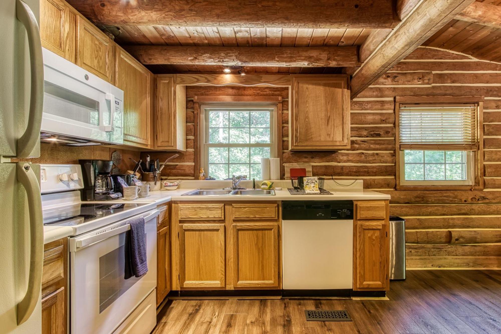 Very Private, Real Log Cabin With Hot Tub! 세비어빌 외부 사진